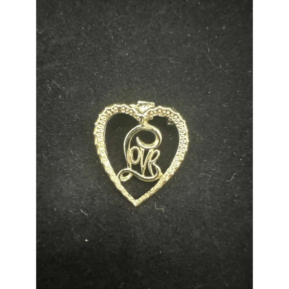 Vintage GERRY's Silver Tone Heart‎ & Love Pattern - Pendant - Brooch - Pin